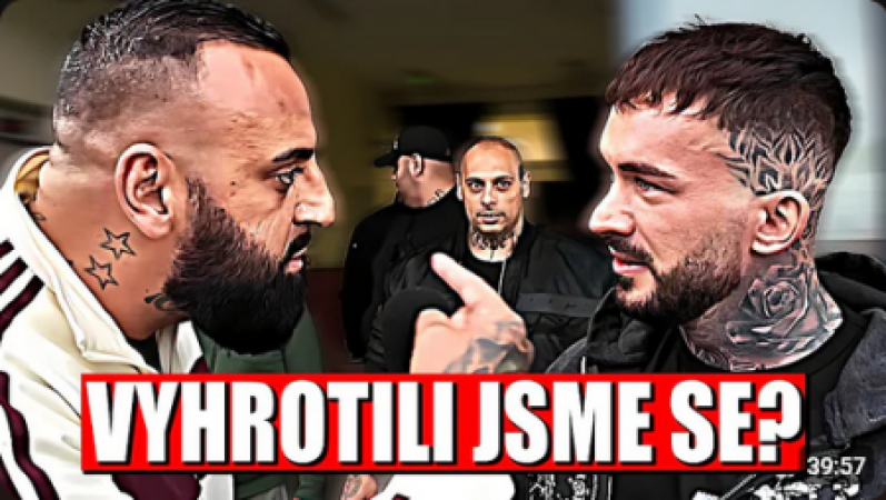 NAPADNULI MĚ NA CLASHI?!
